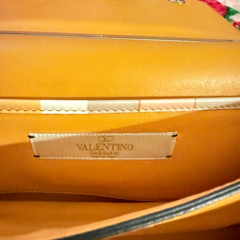 Valentino Garavani Multicolor Diamond Pattern Shoulder Bag - Picture 3 of 4